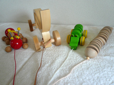 �������낢